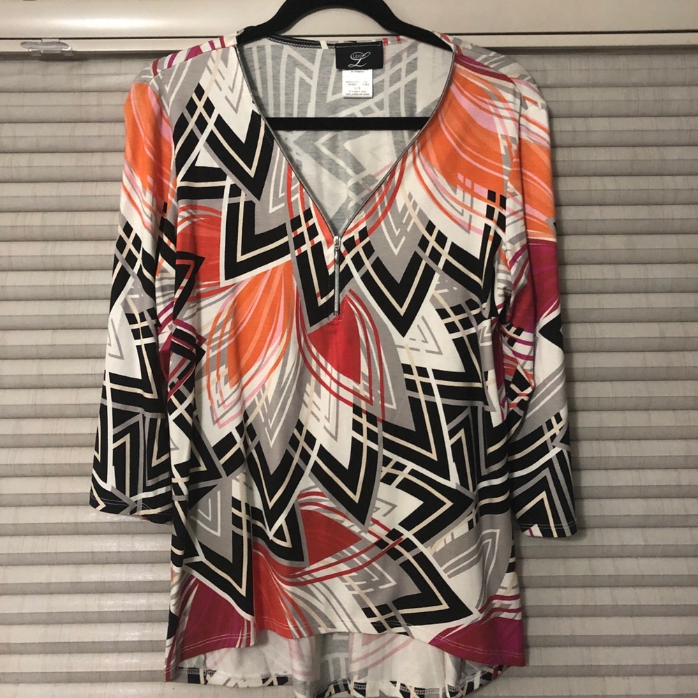 Libra Designer top NWOT